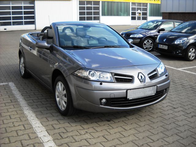 lhd RENAULT MEGANE CC (01/03/2009) - 